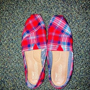 TOMS plaid loafer